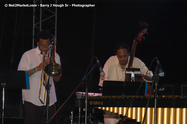 Antonio Saxton - Air Jamaica Jazz & Blues Festival 2007 - The Art of Music -  Thursday, January 25th - 10th Anniversary - Air Jamaica Jazz & Blues Festival 2007 - The Art of Music - Tuesday, January 23 - Saturday, January 27, 2007, The Aqueduct on Rose Hall, Montego Bay, Jamaica - Negril Travel Guide, Negril Jamaica WI - http://www.negriltravelguide.com - info@negriltravelguide.com...!