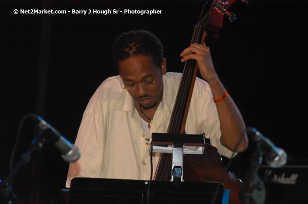 Antonio Saxton - Air Jamaica Jazz & Blues Festival 2007 - The Art of Music -  Thursday, January 25th - 10th Anniversary - Air Jamaica Jazz & Blues Festival 2007 - The Art of Music - Tuesday, January 23 - Saturday, January 27, 2007, The Aqueduct on Rose Hall, Montego Bay, Jamaica - Negril Travel Guide, Negril Jamaica WI - http://www.negriltravelguide.com - info@negriltravelguide.com...!