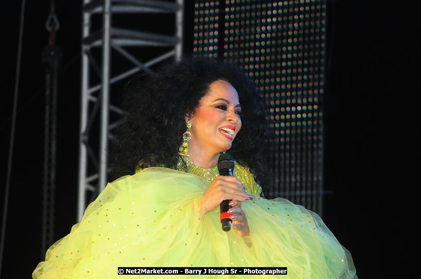 Diana Ross at the Air Jamaica Jazz and Blues Festival 2008 The Art of Music - Saturday, January 26, 2008 - Air Jamaica Jazz & Blues 2008 The Art of Music venue at the Aqaueduct on Rose Hall Resort & Counrty Club, Montego Bay, St. James, Jamaica W.I. - Thursday, January 24 - Saturday, January 26, 2008 - Photographs by Net2Market.com - Claudine Housen & Barry J. Hough Sr, Photographers - Negril Travel Guide, Negril Jamaica WI - http://www.negriltravelguide.com - info@negriltravelguide.com...!