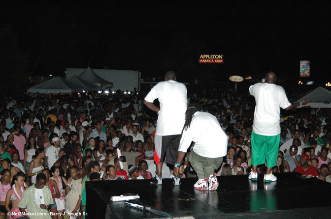 Elephant Man - TOK - Turbulence - General B - Wayne Marshall & many more - TEMPTATION LIVE - SUMMER SHOTS @ WAVZ - Appleton ATI 2005 Negril - Sunday,  July 31, 2005 - Sponsored by: Appleton Adult Entertainment - Negril Travel Guide, Negril Jamaica WI - http://www.negriltravelguide.com - info@negriltravelguide.com...!