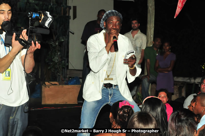 Bounty Killer - 4th Annual Soul Rebellion @ The Jungle - Tuesday, March 17, 2009 - Also Featuring: Nellie Roxx, Five Star and Ras Noble Venue at The Jungle, Norman Manley Boulevard, Negril Westmoreland, Jamaica - Tuesday, March 17, 2009