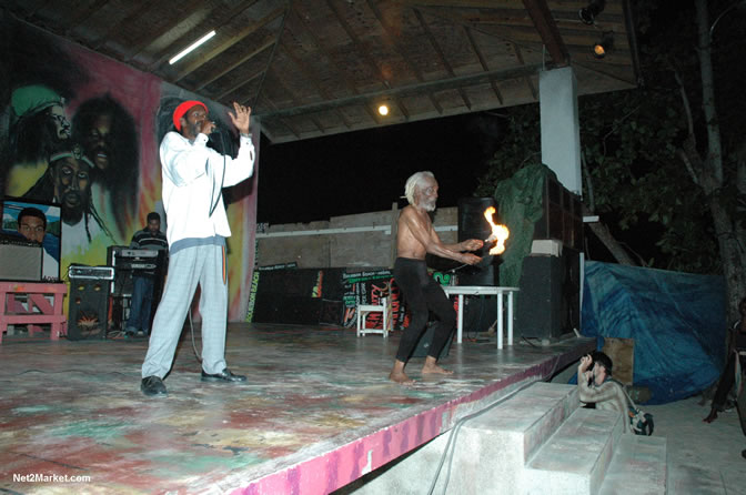 Reggae Superstar - Bush Man @ Bourbon Beach with Boddy Dread & Singing Honour - Presented by Our Music Promotions - Omar & Ama-Donna - Saturday, May 14, 2005 - Negril Travel Guide, Negril Jamaica WI - http://www.negriltravelguide.com - info@negriltravelguide.com...!