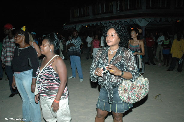 Reggae Superstar - Bush Man @ Bourbon Beach with Boddy Dread & Singing Honour - Presented by Our Music Promotions - Omar & Ama-Donna - Saturday, May 14, 2005 - Negril Travel Guide, Negril Jamaica WI - http://www.negriltravelguide.com - info@negriltravelguide.com...!