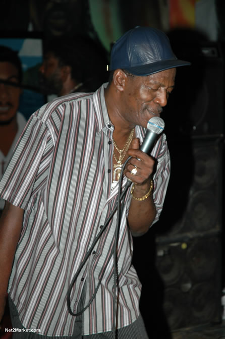 The Messenger, Reggae Super Star - Luciano - Gregory Isaacs - Bobby Dread - Swallow - backed by the Indika Band - Boubon Beach Restaurant, Beach Bar & Oceanfront Accommodations - Negril Travel Guide, Negril Jamaica WI - http://www.negriltravelguide.com - info@negriltravelguide.com...!