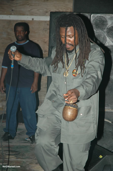 The Messenger, Reggae Super Star - Luciano - Gregory Isaacs - Bobby Dread - Swallow - backed by the Indika Band - Boubon Beach Restaurant, Beach Bar & Oceanfront Accommodations - Negril Travel Guide, Negril Jamaica WI - http://www.negriltravelguide.com - info@negriltravelguide.com...!