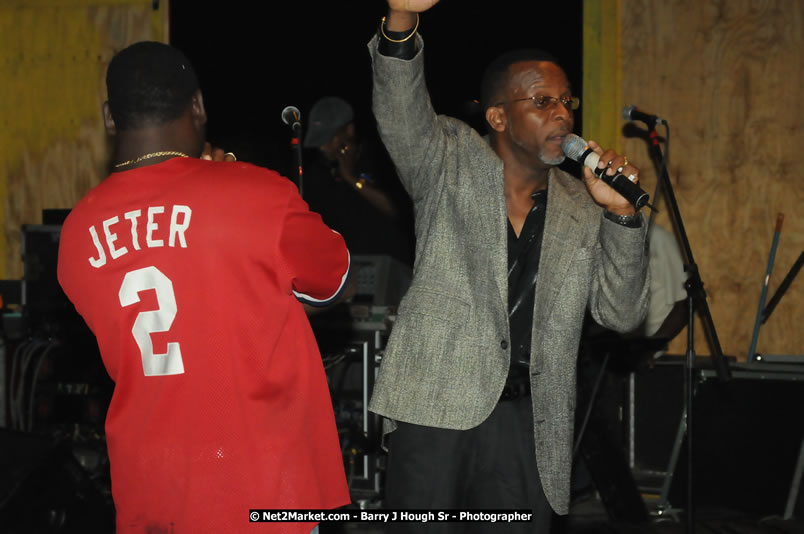 Bunny Wailer & King Yellowman at Bourbon Beach - Monday, February 25, 2008 - Bourbin Beach Restaurant, Bar, Oceanfront Accommodatioins, Live Reggae Music & Disco, Norman Manley Boulevard, Negril, Westmoreland, Jamaica W.I. - Photographs by Net2Market.com - Barry J. Hough Sr, Photographer - Negril Travel Guide, Negril Jamaica WI - http://www.negriltravelguide.com - info@negriltravelguide.com...!