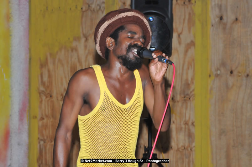  Coco Tea & Silver Cat at Bourbon Beach - Money Cologne Promotions presents The Growning of Coco Tea & Silver Cat at Bourbon Beach, Norman Manley Boulevard, Negril , Westmoreland, Jamaica W.I. - Monday, April 14, 2008 - Photographs by Barry J. Hough Sr. Photojournalist/Photograper - Photographs taken with a Nikon D70, D100, or D300 - Negril Travel Guide, Negril Jamaica WI - http://www.negriltravelguide.com - info@negriltravelguide.com...!