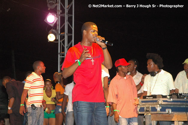 Cross De Harbour @ Lucea Car Park presented by Linkz Entertainment in association with Lucea Chamber of Commerce - Featuring Freddy Mc Gregor, Iley Dread, Mr. Vegas, Lt. Elmo, Champagne, Merital, CC, Brillant, TQ, Mad Dog, Chumps - Lucea, Hanover, Jamaica - Negril Travel Guide.com, Negril Jamaica WI - http://www.negriltravelguide.com - info@negriltravelguide.com...!