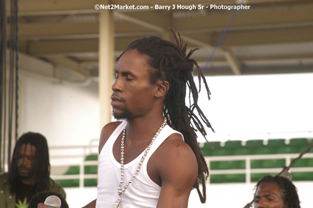 Jah Cure - Cure Fest 2007 - Longing For Concert at Trelawny Multi Purpose Stadium, Trelawny, Jamaica - Sunday, October 14, 2007 - Cure Fest 2007 October 12th-14th, 2007 Presented by Danger Promotions, Iyah Cure Promotions, and Brass Gate Promotions - Alison Young, Publicist - Photographs by Net2Market.com - Barry J. Hough Sr, Photographer - Negril Travel Guide, Negril Jamaica WI - http://www.negriltravelguide.com - info@negriltravelguide.com...!