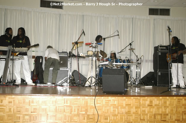 Reflections Set Up - Cure Fest 2007 - All White Birth-Night Party - Hosted by Jah Cure - Starfish Trelawny Hotel - Trelawny, Jamaica - Friday, October 12, 2007 - Cure Fest 2007 October 12th-14th, 2007 Presented by Danger Promotions, Iyah Cure Promotions, and Brass Gate Promotions - Alison Young, Publicist - Photographs by Net2Market.com - Barry J. Hough Sr, Photographer - Negril Travel Guide, Negril Jamaica WI - http://www.negriltravelguide.com - info@negriltravelguide.com...!