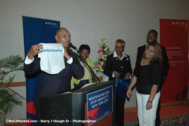 Holiday Inn SunSpree Resort & Delta Air Lines Cocktail Reception in Commemoration of Delta Air Lines Inaugural Flight From New York's JFK Airport to Sangster International Airport, Montego Bay, Jamaica - June 9, 2007 - Sangster International Airport - Montego Bay, St James, Jamaica W.I. - MBJ Limited - Transforming Sangster International Airport into a world class facility - Photographs by Net2Market.com - Negril Travel Guide, Negril Jamaica WI - http://www.negriltravelguide.com - info@negriltravelguide.com...!