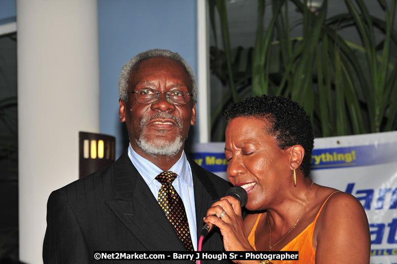 Bird of Paradise Awards & Gala @ Grand Palladium Resort & Spa [Fiesta] - Saturday, August 9, 2008 - Guest Honouree The Most Honourable P.J. Patterson ON, PC, QC - Hanover Homecoming Foundation LTD Jamaica - Wherever you roam ... Hanover bids you ... come HOME - Sunday, August 3 to Saturday, August 9, 2008 - Hanover Jamaica - Photographs by Net2Market.com - Barry J. Hough Sr. Photojournalist/Photograper - Photographs taken with a Nikon D300 - Negril Travel Guide, Negril Jamaica WI - http://www.negriltravelguide.com - info@negriltravelguide.com...!