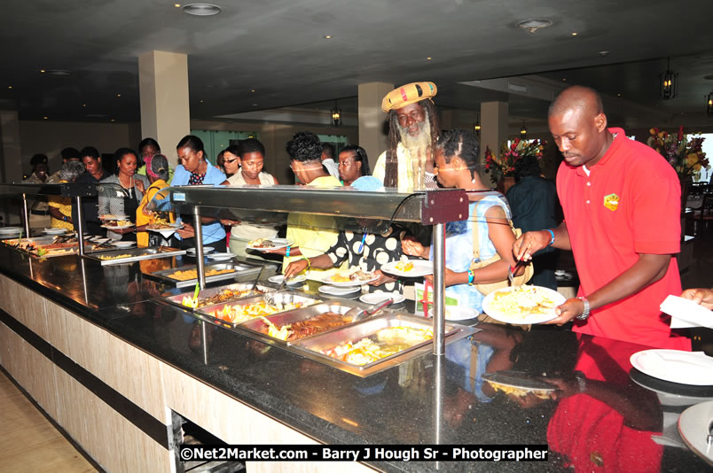 Investment & Business Forum - Brand Jamaica @ Grand Palladium Resort & Spa [Fiesta] - Thursday, August 7, 2008 - Hanover Homecoming Foundation LTD Jamaica - Wherever you roam ... Hanover bids you ... come HOME - Sunday, August 3 to Saturday, August 9, 2008 - Hanover Jamaica - Photographs by Net2Market.com - Barry J. Hough Sr. Photojournalist/Photograper - Photographs taken with a Nikon D300 - Negril Travel Guide, Negril Jamaica WI - http://www.negriltravelguide.com - info@negriltravelguide.com...!