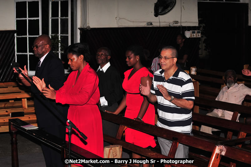 Lucea United Church - Unitied Church in Jamaica and Cayman Islands - Worship Service & Celebration of the Sacrament of Holy Communion - Special Guests: Hanover Homecoming Foundation & His excellency The Most Honourable Professor Sir Kenneth Hall Governor General of Jamaica - Sunday, August 3, 2008 - Hanover Homecoming Foundation LTD Jamaica - Wherever you roam ... Hanover bids you ... come HOME - Sunday, August 3 to Saturday, August 9, 2008 - Hanover Jamaica - Photographs by Net2Market.com - Barry J. Hough Sr. Photojournalist/Photograper - Photographs taken with a Nikon D300 - Negril Travel Guide, Negril Jamaica WI - http://www.negriltravelguide.com - info@negriltravelguide.com...!