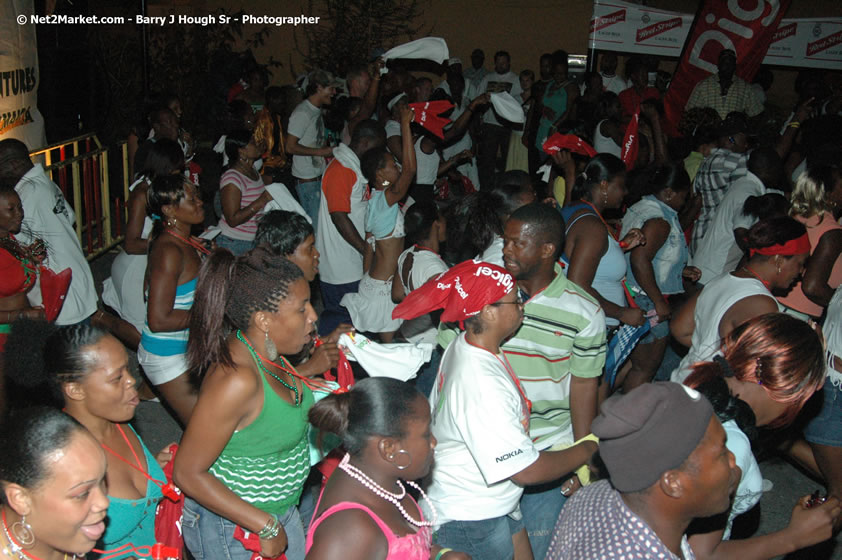 Jamaica Carnival 2007 @ The Jungle, Friday, March 2, 2007, The Jungle, Norman Manley Boulevard, Negril, Westmoreland, Jamaica W.I. - Negril Travel Guide, Negril Jamaica WI - http://www.negriltravelguide.com - info@negriltravelguide.com...!