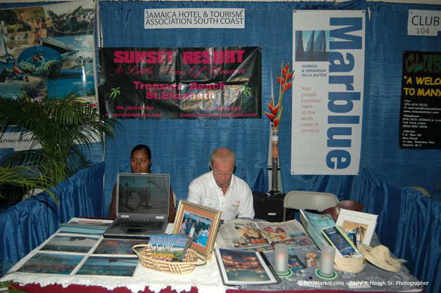 JAPEX 2006 Exibition @ Home Solutions, Negril - Tuesday, April 25, 2006 - Negril - JAPEX 2006 Negril Photos - Negril Travel Guide, Negril Jamaica WI - http://www.negriltravelguide.com - info@negriltravelguide.com...!