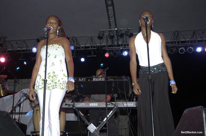 Performances - Air Jamaica Jazz & Blues 2005 - The Art Of Music - Cinnamon Hill Golf Course, Rose Hall, Montego Bay - Negril Travel Guide, Negril Jamaica WI - http://www.negriltravelguide.com - info@negriltravelguide.com...!