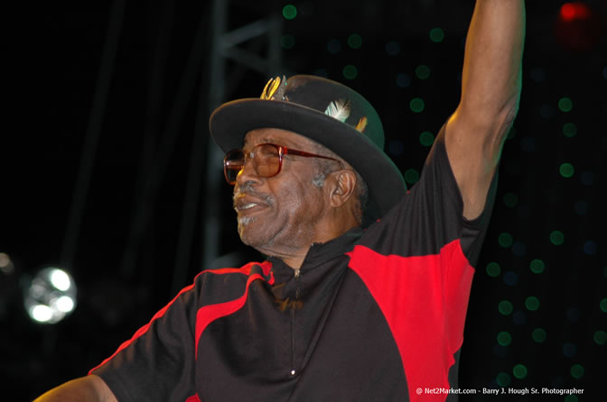 Bo Diddley - Air Jamaica Jazz & Blues Festival 2006 - The Art of Music - Cinnamon Hill Golf Club - Rosehall Resort & Country Club, Montego Bay, Jamaica W.I. - Thursday, Friday 27, 2006 - Negril Travel Guide, Negril Jamaica WI - http://www.negriltravelguide.com - info@negriltravelguide.com...!