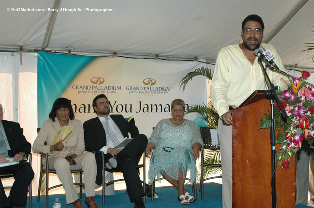 Palladium Hotels & Resorts - Groundbreaking of the 1600-Room Grand Palladium Lady Hamilton Resort & Spa and the Grand Palludium Jamaica Resort & Spa - Special Address: The Most Honorable Portia Simpson-Miller, O.N., M.P., Prime Minister of Jamaica - The Point, Lucea, Hanover, Saturday, November 11, 2006 @ 2:00 pm - Negril Travel Guide, Negril Jamaica WI - http://www.negriltravelguide.com - info@negriltravelguide.com...!