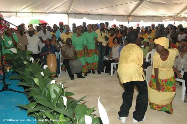 Palladium Hotels & Resorts - Groundbreaking of the 1600-Room Grand Palladium Lady Hamilton Resort & Spa and the Grand Palludium Jamaica Resort & Spa - Special Address: The Most Honorable Portia Simpson-Miller, O.N., M.P., Prime Minister of Jamaica - The Point, Lucea, Hanover, Saturday, November 11, 2006 @ 2:00 pm - Negril Travel Guide, Negril Jamaica WI - http://www.negriltravelguide.com - info@negriltravelguide.com...!