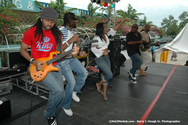 MS Freedom Of The Seas [Royal Caribbean International's - Newest Vessel] Plaques &amp; Keys Ceremony in order to commemorate its first arrival at the Port Montego Bay Photos - Negril Travel Guide, Negril Jamaica WI - http://www.negriltravelguide.com - info@negriltravelguide.com...!