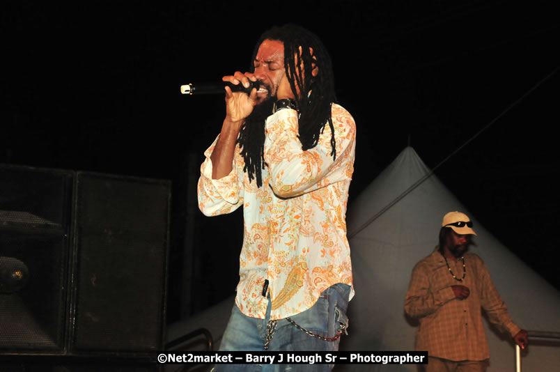 Marley Magic Traffic Jam - Concert @ Spring Break - Saturday, March 21, 2009 - Also Featuring: Kelley, Capleton, Junior Reid, Spragga Benz, Wayne Marshall, Munga, Romaine Virgo,Embee, Bango Herman, Flava K, Whisky Baggio, Andrew and Wadda Blood, Black Am I, Packa, Venue at Waz Beach, Norman Manley Boulevard, Negril Westmoreland, Jamaica - Saturday, March 21, 2009 - Photographs by Net2Market.com - Barry J. Hough Sr, Photographer/Photojournalist - Negril Travel Guide, Negril Jamaica WI - http://www.negriltravelguide.com - info@negriltravelguide.com...!