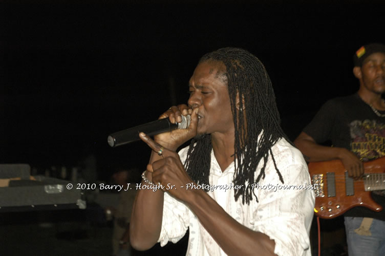 Chaka Demus & Pliers - Live In Concert @ Negril Escape Resort and Spa, December 8, 2009, One Love Drive, West End, Negril, Westmoreland, Jamaica W.I. - Photographs by Net2Market.com - Barry J. Hough Sr, Photographer/Photojournalist - Negril Travel Guide, Negril Jamaica WI - http://www.negriltravelguide.com - info@negriltravelguide.com...!