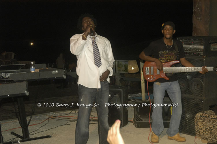 Chaka Demus & Pliers - Live In Concert @ Negril Escape Resort and Spa, December 8, 2009, One Love Drive, West End, Negril, Westmoreland, Jamaica W.I. - Photographs by Net2Market.com - Barry J. Hough Sr, Photographer/Photojournalist - Negril Travel Guide, Negril Jamaica WI - http://www.negriltravelguide.com - info@negriltravelguide.com...!