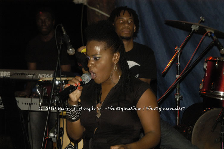 Etana - Live In Concert - One Love Reggae Concert Series 09/10 @ Negril Escape Resort and Spa, December 22, 2009, One Love Drive, West End, Negril, Westmoreland, Jamaica W.I. - Photographs by Net2Market.com - Barry J. Hough Sr, Photographer/Photojournalist - Negril Travel Guide, Negril Jamaica WI - http://www.negriltravelguide.com - info@negriltravelguide.com...!