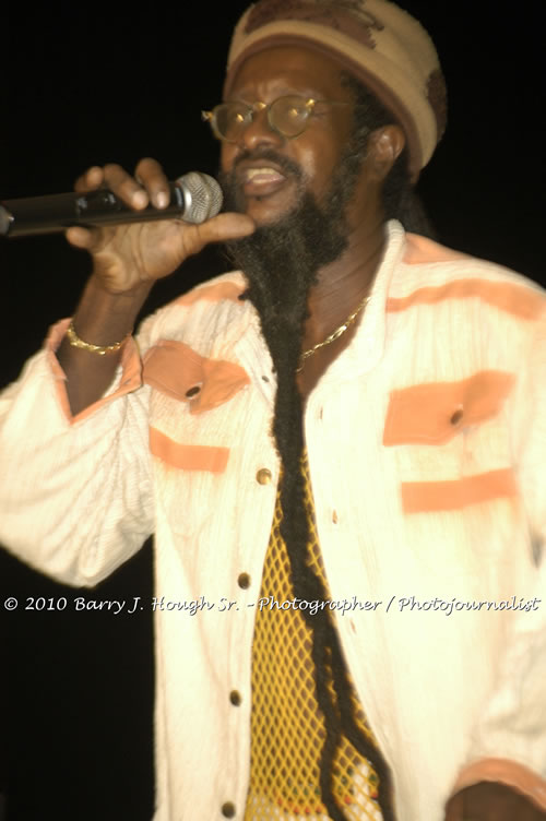 Freddy McGregor - Live In Concert @ Negril Escape Resort and Spa, One Love Drive, West End, Negril, Westmoreland, Jamaica W.I. - Photographs by Net2Market.com - Barry J. Hough Sr, Photographer/Photojournalist - Negril Travel Guide, Negril Jamaica WI - http://www.negriltravelguide.com - info@negriltravelguide.com...!