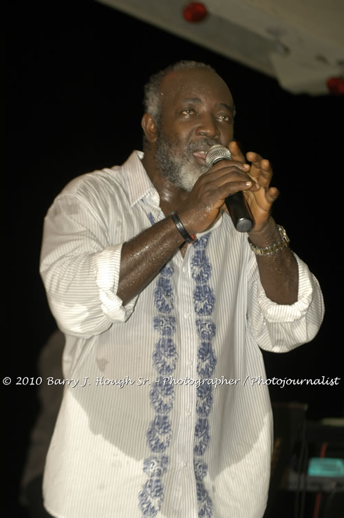 Freddy McGregor - Live In Concert @ Negril Escape Resort and Spa, One Love Drive, West End, Negril, Westmoreland, Jamaica W.I. - Photographs by Net2Market.com - Barry J. Hough Sr, Photographer/Photojournalist - Negril Travel Guide, Negril Jamaica WI - http://www.negriltravelguide.com - info@negriltravelguide.com...!