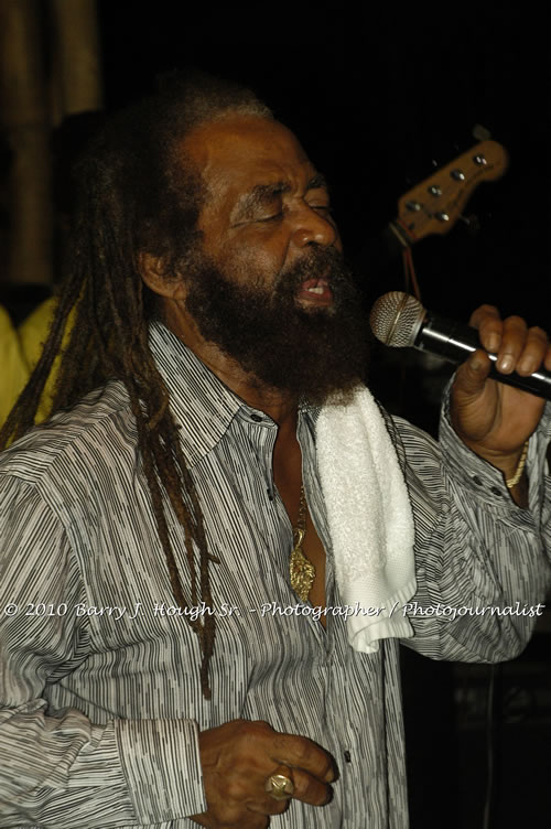 John Holt - Live in Concert - Also featuring Uprising Bank, plus DJ Gemini @ One Love Reggae Concerts Series 09/10 @ Negril Escape Resort & Spa, February 9, 2010, One Love Drive, West End, Negril, Westmoreland, Jamaica W.I. - Photographs by Net2Market.com - Barry J. Hough Sr, Photographer/Photojournalist - The Negril Travel Guide - Negril's and Jamaica's Number One Concert Photography Web Site with over 40,000 Jamaican Concert photographs Published -  Negril Travel Guide, Negril Jamaica WI - http://www.negriltravelguide.com - info@negriltravelguide.com...!