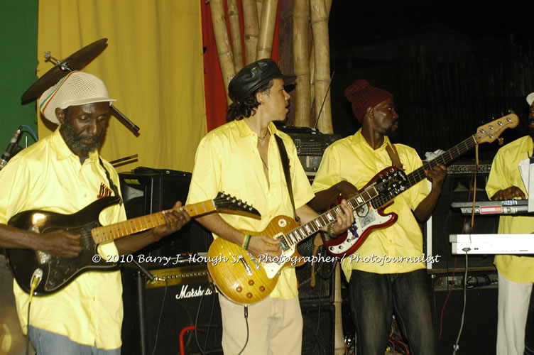 John Holt - Live in Concert - Also featuring Uprising Bank, plus DJ Gemini @ One Love Reggae Concerts Series 09/10 @ Negril Escape Resort & Spa, February 9, 2010, One Love Drive, West End, Negril, Westmoreland, Jamaica W.I. - Photographs by Net2Market.com - Barry J. Hough Sr, Photographer/Photojournalist - The Negril Travel Guide - Negril's and Jamaica's Number One Concert Photography Web Site with over 40,000 Jamaican Concert photographs Published -  Negril Travel Guide, Negril Jamaica WI - http://www.negriltravelguide.com - info@negriltravelguide.com...!