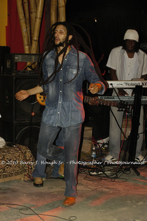 Julian Marley - Grammy Nominee & Son of the Legend Bob Marley - Live in Concert - Also featuring Ras Noble, Power Drill, Iron Head, & Robin Banks - Backing Band Roots Warrior, plus DJ Gemini @ One Love Reggae Concerts Series 09/10 @ Negril Escape Resort & Spa, February 2, 2010, One Love Drive, West End, Negril, Westmoreland, Jamaica W.I. - Photographs by Net2Market.com - Barry J. Hough Sr, Photographer/Photojournalist - The Negril Travel Guide - Negril's and Jamaica's Number One Concert Photography Web Site with over 40,000 Jamaican Concert photographs Published -  Negril Travel Guide, Negril Jamaica WI - http://www.negriltravelguide.com - info@negriltravelguide.com...!