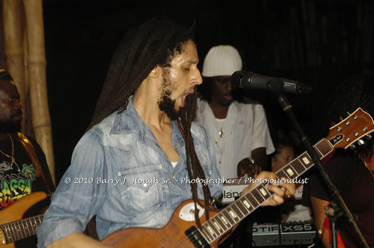 Julian Marley - Grammy Nominee & Son of the Legend Bob Marley - Live in Concert - Also featuring Ras Noble, Power Drill, Iron Head, & Robin Banks - Backing Band Roots Warrior, plus DJ Gemini @ One Love Reggae Concerts Series 09/10 @ Negril Escape Resort & Spa, February 2, 2010, One Love Drive, West End, Negril, Westmoreland, Jamaica W.I. - Photographs by Net2Market.com - Barry J. Hough Sr, Photographer/Photojournalist - The Negril Travel Guide - Negril's and Jamaica's Number One Concert Photography Web Site with over 40,000 Jamaican Concert photographs Published -  Negril Travel Guide, Negril Jamaica WI - http://www.negriltravelguide.com - info@negriltravelguide.com...!