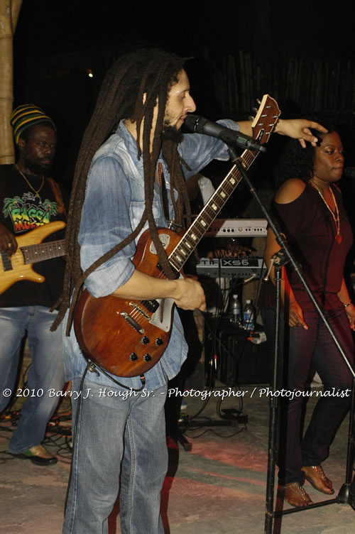 Julian Marley - Grammy Nominee & Son of the Legend Bob Marley - Live in Concert - Also featuring Ras Noble, Power Drill, Iron Head, & Robin Banks - Backing Band Roots Warrior, plus DJ Gemini @ One Love Reggae Concerts Series 09/10 @ Negril Escape Resort & Spa, February 2, 2010, One Love Drive, West End, Negril, Westmoreland, Jamaica W.I. - Photographs by Net2Market.com - Barry J. Hough Sr, Photographer/Photojournalist - The Negril Travel Guide - Negril's and Jamaica's Number One Concert Photography Web Site with over 40,000 Jamaican Concert photographs Published -  Negril Travel Guide, Negril Jamaica WI - http://www.negriltravelguide.com - info@negriltravelguide.com...!