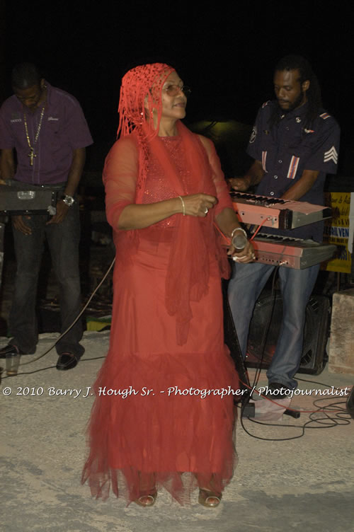 Marcia Griffiths & Edge Michael - Live In Concert - One Love Reggae Concert Series 09/10 @ Negril Escape Resort and Spa, December 29, 2009, One Love Drive, West End, Negril, Westmoreland, Jamaica W.I. - Photographs by Net2Market.com - Barry J. Hough Sr, Photographer/Photojournalist - Negril Travel Guide, Negril Jamaica WI - http://www.negriltravelguide.com - info@negriltravelguide.com...!