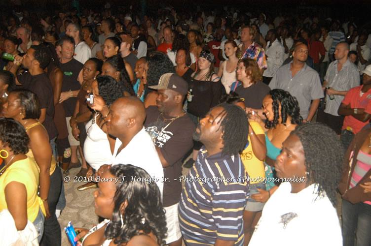 Tanya Stephens - Live In Concert @ Negril Escape Resort and Spa, Backing Band Roots Warrior, plus DJ Gemini, January 26, 2010, One Love Drive, West End, Negril, Westmoreland, Jamaica W.I. - Photographs by Net2Market.com - Barry J. Hough Sr, Photographer/Photojournalist - The Negril Travel Guide - Negril's and Jamaica's Number One Concert Photography Web Site with over 40,000 Jamaican Concert photographs Published -  Negril Travel Guide, Negril Jamaica WI - http://www.negriltravelguide.com - info@negriltravelguide.com...!