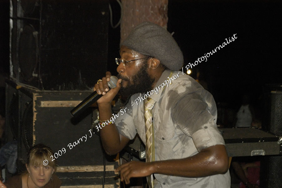  Tarrus Riley - Live in Concert - at the One Love Reggae Concert Series 09/10 @ Negril Escape Resort & Spa - Also Featuring: Mistic Bowie, Monday Justice, Cash, Dean Frazier - DJ Gemini - MC Oliver Cargill, Negril Escape Resort & Spa, One Love Drive, West End, Negril, Westmoreland, Jamaica W.I. - Tuesday, November 17, 2009 - Photographs by Net2Market.com - Barry J. Hough Sr, Photographer / Photojournalist - Photos taken with a Nikon D70, D100, or D300 - Negril Travel Guide, Negril Jamaica WI - http://www.negriltravelguide.com - info@negriltravelguide.com...!