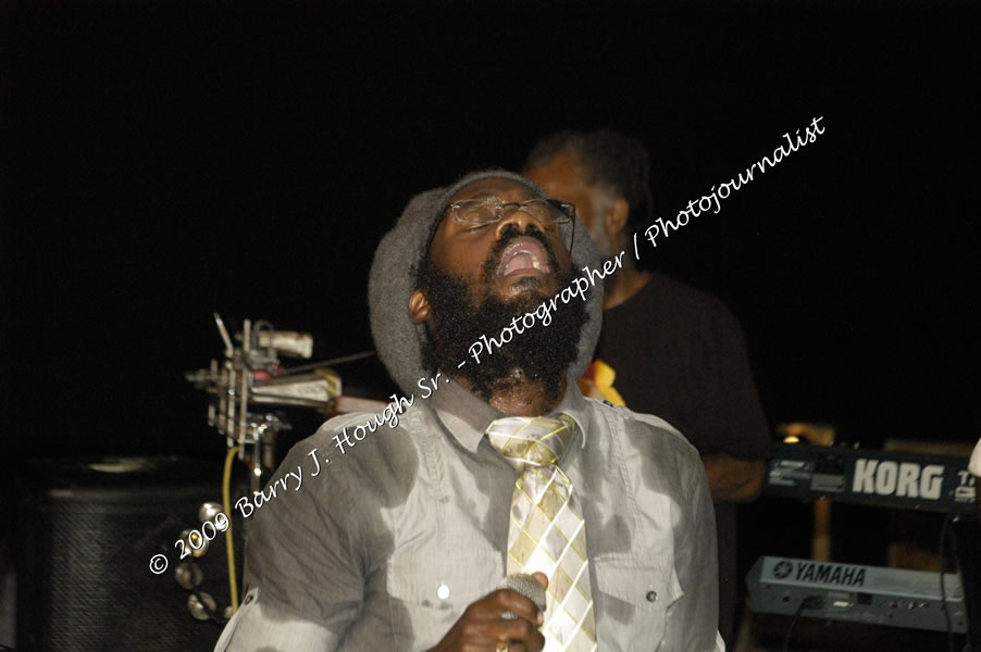  Tarrus Riley - Live in Concert - at the One Love Reggae Concert Series 09/10 @ Negril Escape Resort & Spa - Also Featuring: Mistic Bowie, Monday Justice, Cash, Dean Frazier - DJ Gemini - MC Oliver Cargill, Negril Escape Resort & Spa, One Love Drive, West End, Negril, Westmoreland, Jamaica W.I. - Tuesday, November 17, 2009 - Photographs by Net2Market.com - Barry J. Hough Sr, Photographer / Photojournalist - Photos taken with a Nikon D70, D100, or D300 - Negril Travel Guide, Negril Jamaica WI - http://www.negriltravelguide.com - info@negriltravelguide.com...!