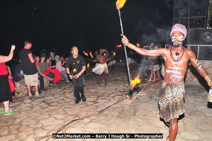 Chinese New Year @ The Sunset Show at Negril Escape - Tuesday, January 27, 2009 - Live Reggae Music at Negril Escape - Tuesday Nights 6:00PM to 10:00 PM - Photographs by Net2Market.com - Barry J. Hough Sr, Photographer/Photojournalist - Negril Travel Guide, Negril Jamaica WI - http://www.negriltravelguide.com - info@negriltravelguide.com...!