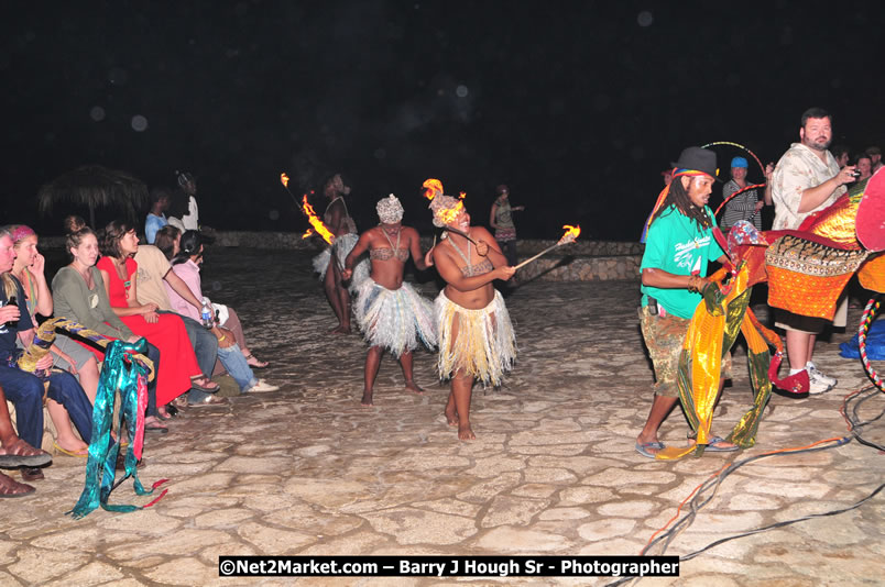 Chinese New Year @ The Sunset Show at Negril Escape - Tuesday, January 27, 2009 - Live Reggae Music at Negril Escape - Tuesday Nights 6:00PM to 10:00 PM - Photographs by Net2Market.com - Barry J. Hough Sr, Photographer/Photojournalist - Negril Travel Guide, Negril Jamaica WI - http://www.negriltravelguide.com - info@negriltravelguide.com...!