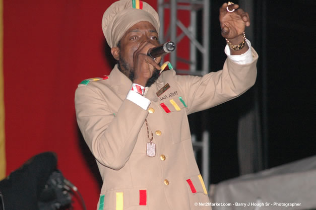 Jah Mason @ Tru-Juice Rebel Salute 2007 - Saturday, January 13, 2007, Port Kaiser Sports Club, St. Elizabeth - Negril Travel Guide, Negril Jamaica WI - http://www.negriltravelguide.com - info@negriltravelguide.com...!