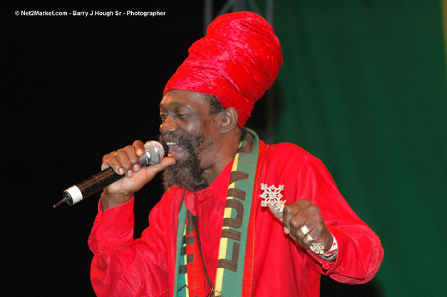 The Abyssinians @ Tru-Juice Rebel Salute 2007 - Saturday, January 13, 2007, Port Kaiser Sports Club, St. Elizabeth - Negril Travel Guide, Negril Jamaica WI - http://www.negriltravelguide.com - info@negriltravelguide.com...!