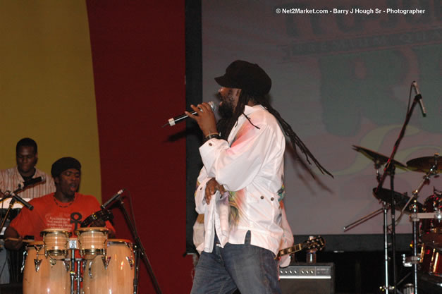 Tony Rebel @ Tru-Juice Rebel Salute 2007 - Saturday, January 13, 2007, Port Kaiser Sports Club, St. Elizabeth - Negril Travel Guide, Negril Jamaica WI - http://www.negriltravelguide.com - info@negriltravelguide.com...!