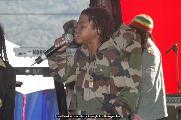 Luciano at Tru-Juice Rebel Salute 2008 - The 15th staging of Tru-Juice Rebel Salute, Saturday, January 12, 2008, Port Kaiser Sports Club, St. Elizabeth, Jamaica W.I. - Photographs by Net2Market.com - Barry J. Hough Sr, Photographer - Negril Travel Guide, Negril Jamaica WI - http://www.negriltravelguide.com - info@negriltravelguide.com...!