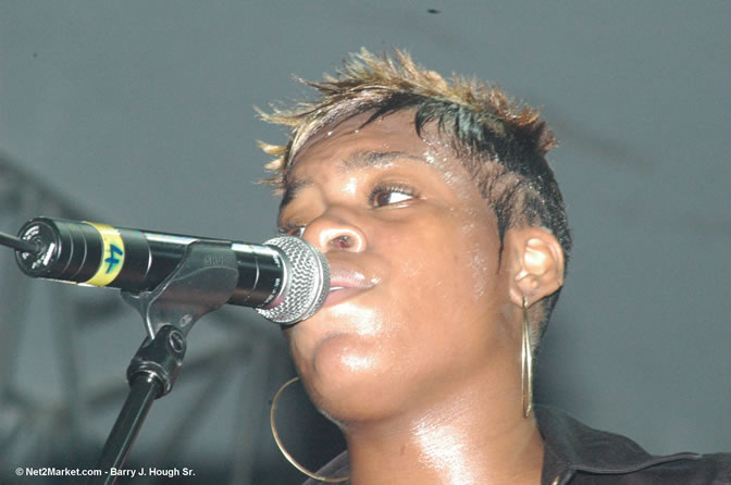 Fantasia - Red Stripe Reggae Sumfest 2005 - International Night #2 - July 23th, 2005 - Negril Travel Guide, Negril Jamaica WI - http://www.negriltravelguide.com - info@negriltravelguide.com...!