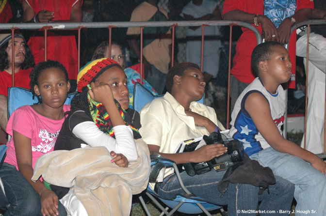 Other Photos - Red Stripe Reggae Sumfest 2005 - International Night #2 - July 23th, 2005 - Negril Travel Guide, Negril Jamaica WI - http://www.negriltravelguide.com - info@negriltravelguide.com...!