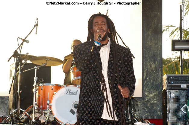 Half Pint - Red Stripe Reggae Sumfest 2007 - Zenith - Saturday, July 21, 2007 - Catherine Hall, Montego Bay, St James, Jamaica W.I. - Negril Travel Guide, Negril Jamaica WI - http://www.negriltravelguide.com - info@negriltravelguide.com...!