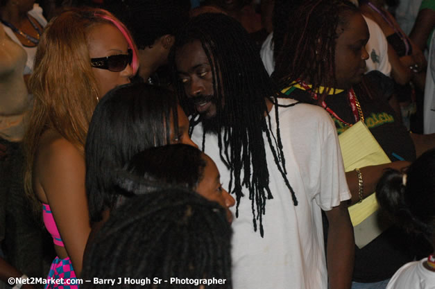 Tanya Stephens - Red Stripe Reggae Sumfest 2007 - Zenith - Saturday, July 21, 2007 - Catherine Hall, Montego Bay, St James, Jamaica W.I. - Negril Travel Guide, Negril Jamaica WI - http://www.negriltravelguide.com - info@negriltravelguide.com...!